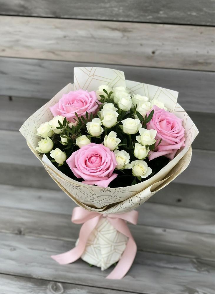 Букет цветов из: Розы в Камбилеевском