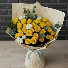 Букет цветов из:  Розы в Камбилеевском