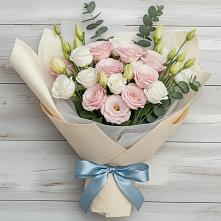 Букет цветов из:  Лизиантусы в Камбилеевском