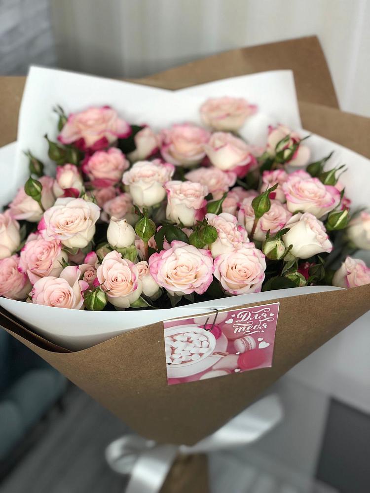 Букет цветов из: Розы в Камбилеевском