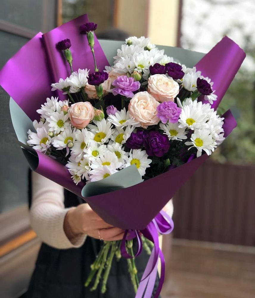 Букет цветов из: Хризантемы, Гвоздики и Розы в Камбилеевском