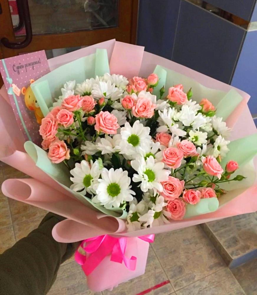 Букет цветов из: Розы и Хризантемы в Камбилеевском