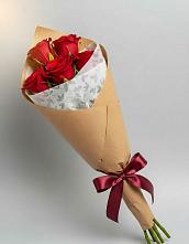 Букет цветов из:  Розы в Камбилеевском