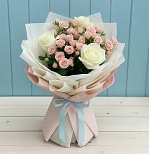 Букет цветов из:  Розы #REPLACE_PRED# Камбилеевском