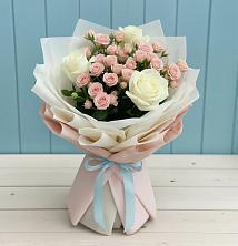 Букет цветов из:  Розы в Камбилеевском
