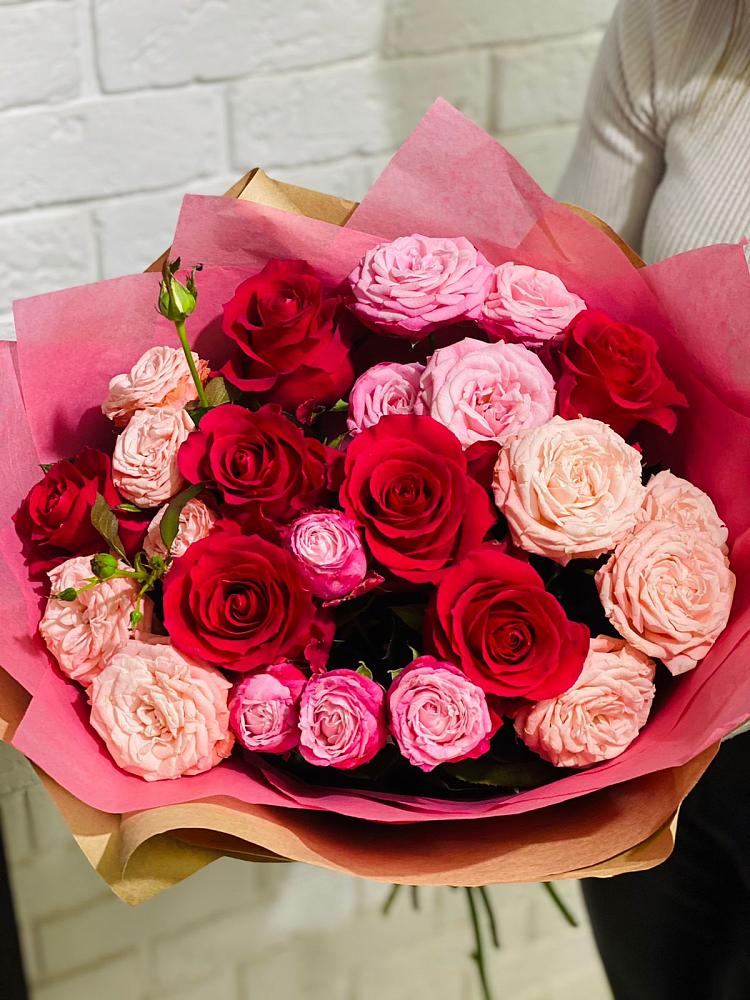 Букет цветов из: Розы в Камбилеевском