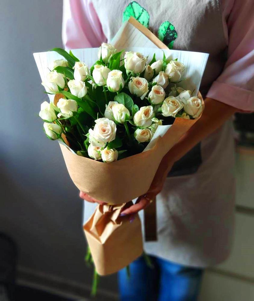Букет цветов из: Розы в Камбилеевском
