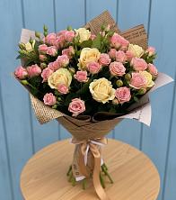 Букет цветов из:  Розы в Камбилеевском