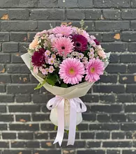 Букет цветов из:  Герберы и Хризантемы в Камбилеевском
