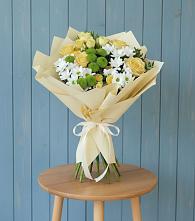 Букет цветов из:  Хризантемы и Розы в Камбилеевском