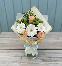 Букет цветов из:  Герберы, Розы и Хризантемы в Камбилеевском