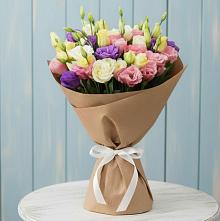 Букет цветов из:  Лизиантусы в Камбилеевском