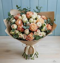 Букет цветов из:  Альстромерии и Розы #REPLACE_PRED# Камбилеевском