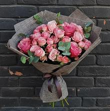 Букет цветов из:  Розы в Камбилеевском